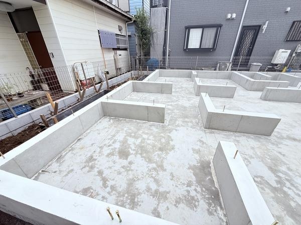 綾瀬市上土棚北2丁目新築戸建