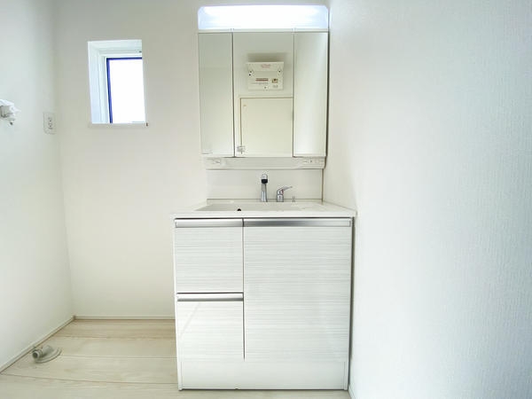 綾瀬市寺尾本町3丁目　新築戸建　全8区画　4号棟