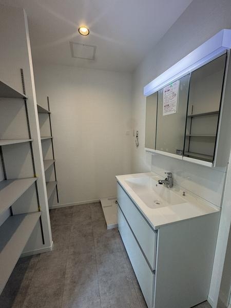 大和市上草柳二棟新築戸建　2号棟