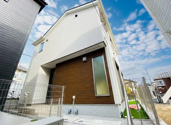 綾瀬市寺尾本町3丁目 新築戸建 全8区画 2号棟