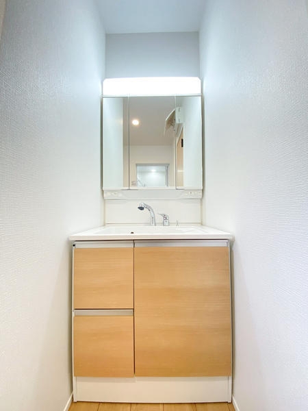 綾瀬市寺尾本町3丁目　新築戸建　全8区画　2号棟