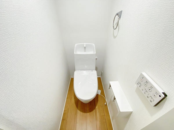 綾瀬市寺尾本町3丁目　新築戸建　全8区画　2号棟