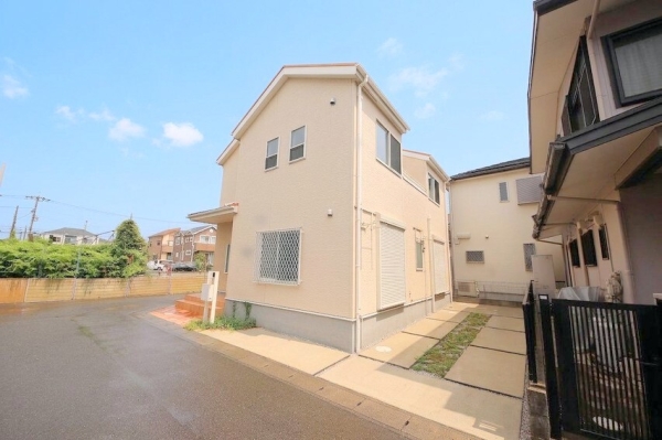 綾瀬市大上４丁目の中古一戸建て