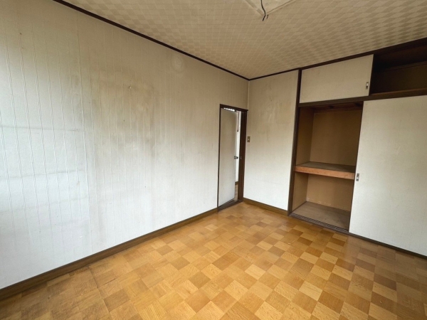 綾瀬市小園の中古一戸建て