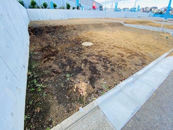 綾瀬市深谷中２丁目の土地