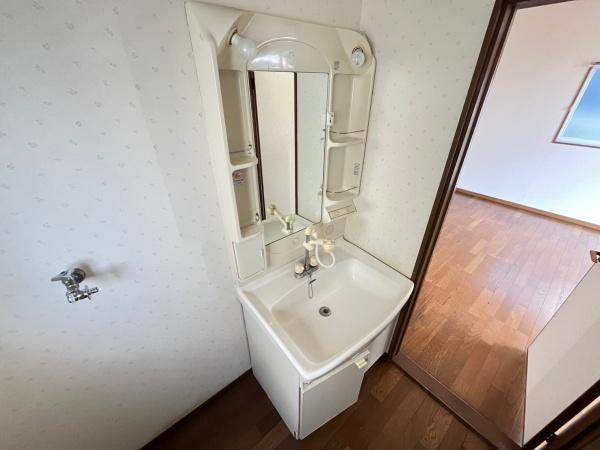 生駒市西松ケ丘の中古一戸建て
