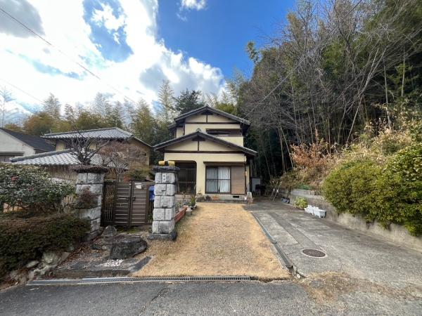 奈良市法蓮町の中古一戸建