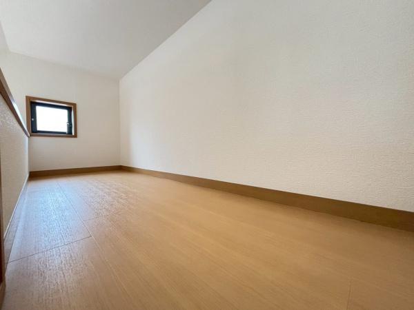 生駒市小明町の中古一戸建て