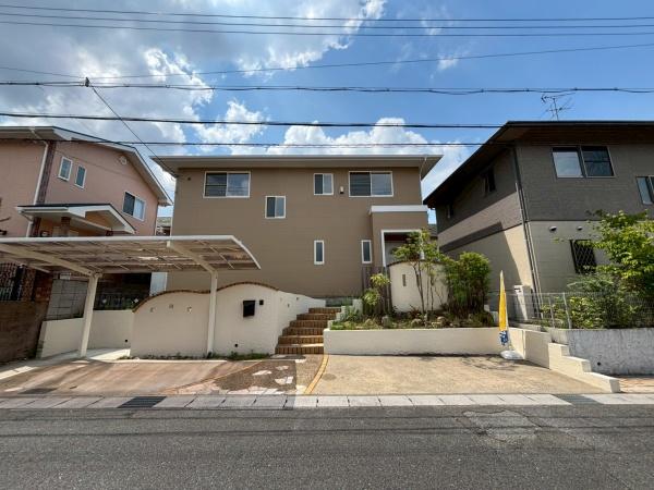 生駒市南山手台　中古一戸建