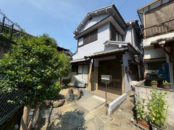 生駒市壱分町　中戸一戸建