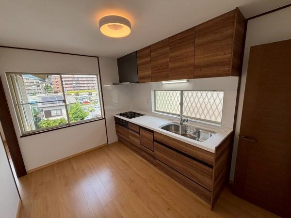 生駒市小明町の中古一戸建て