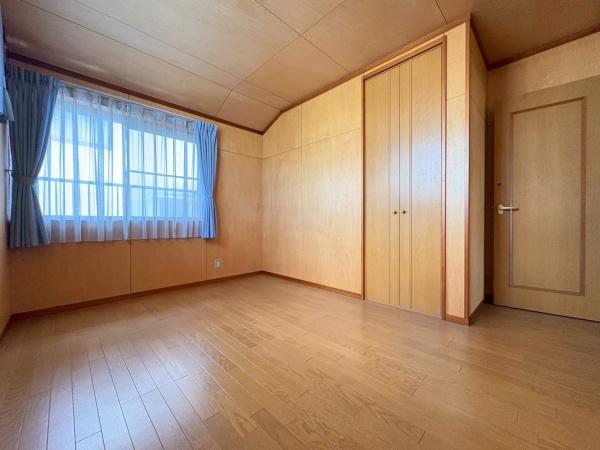 奈良市学園朝日元町１丁目の中古一戸建て