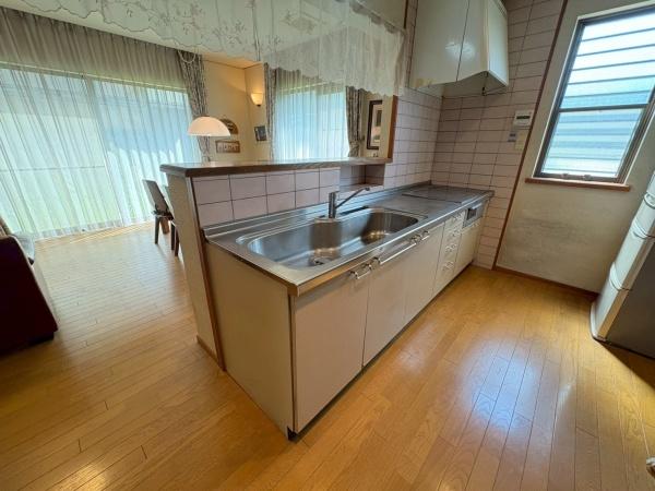 奈良市学園朝日元町一丁目　中古一戸建
