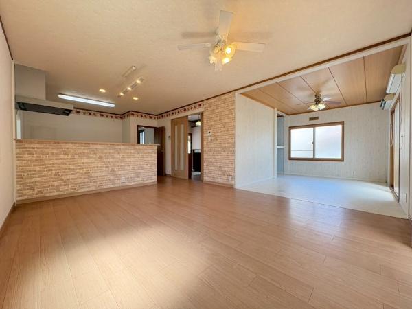 生駒市ひかりが丘二丁目　中古一戸建