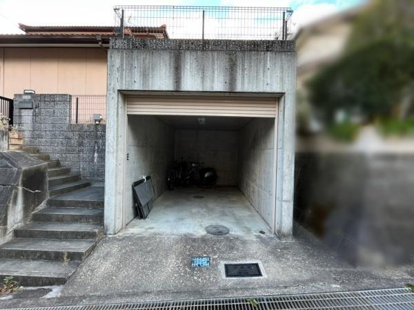 生駒市あすか野南２丁目の中古一戸建て