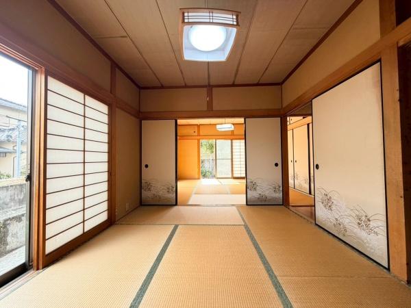 奈良市西登美ケ丘四丁目　中古一戸建