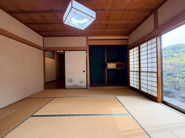 奈良市西登美ヶ丘４丁目の中古一戸建て