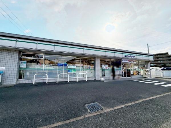 エステムコート学園前ラフィーネ(ファミリーマート奈良学園大和町店)