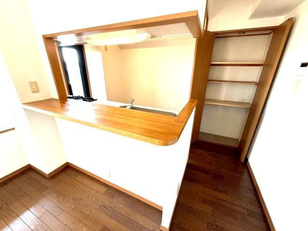 ネオハイツ富雄北フォレストガーデン