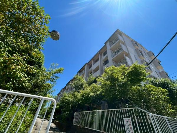 奈良三条町住宅１号棟