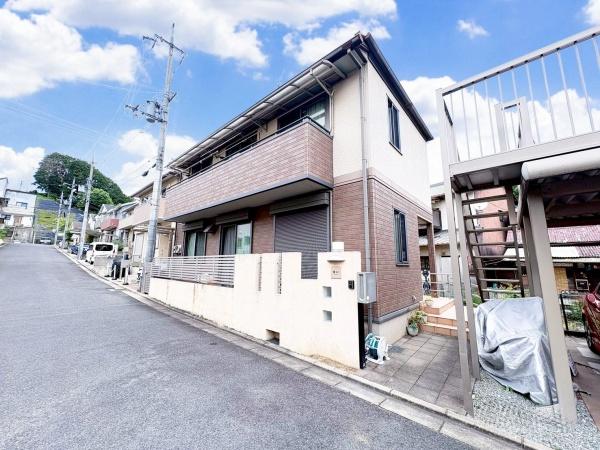 平群町大字西向　中古一戸建