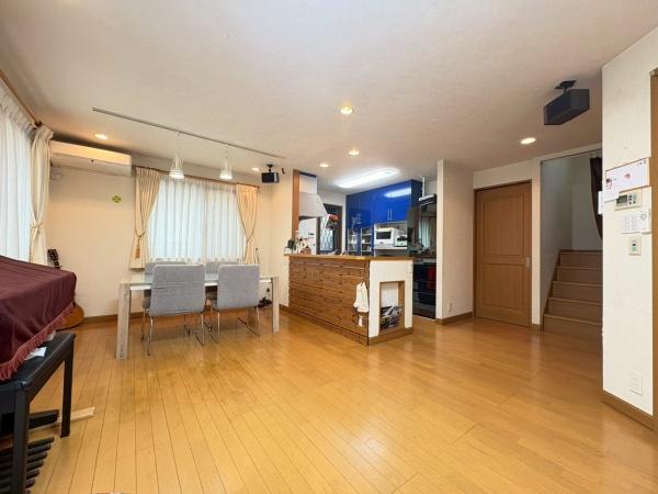 平群町大字西向　中古一戸建