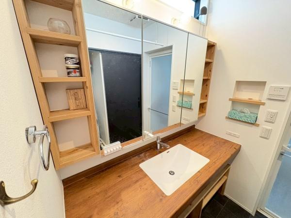 生駒郡平群町菊美台３丁目の中古一戸建て