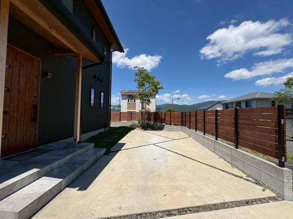 生駒郡平群町菊美台３丁目の中古一戸建て
