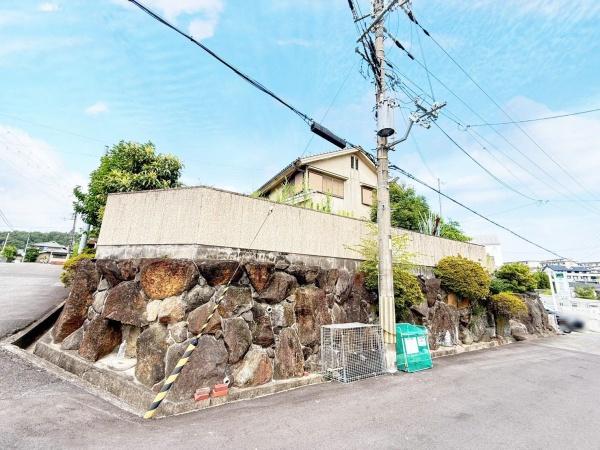 奈良市鳥見町２丁目の土地