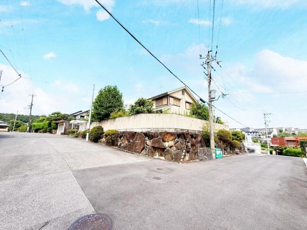 奈良市鳥見町２丁目の土地