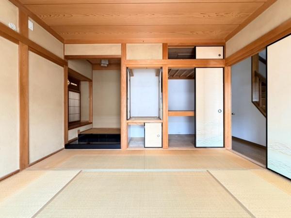 生駒市小明町の中古一戸建て