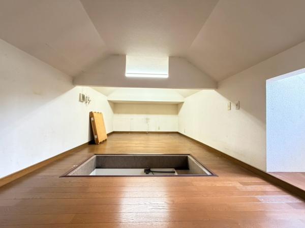 生駒市小明町の中古一戸建て