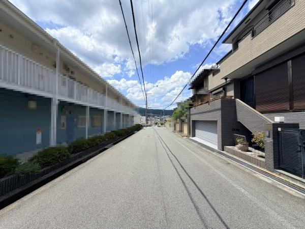 生駒市小明町　中古一戸建