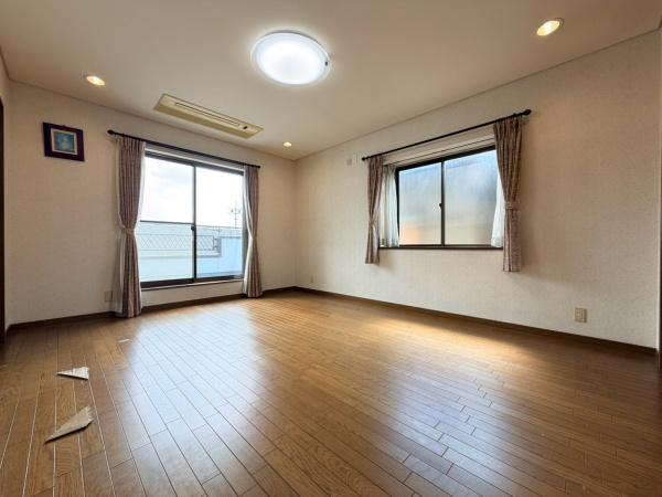 生駒市小明町の中古一戸建て