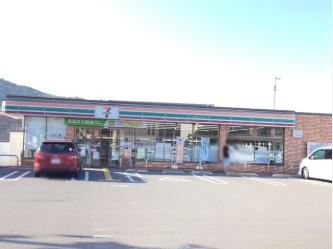 生駒郡斑鳩町龍田北１丁目の土地(セブンイレブン斑鳩町龍田店)