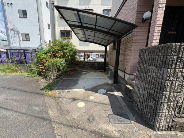生駒市俵口町　中戸一戸建