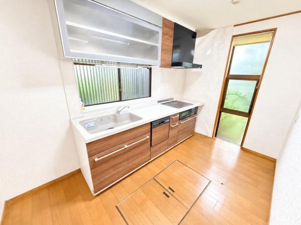 奈良市東登美ヶ丘６丁目の中古一戸建て