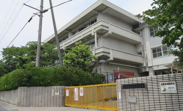 生駒市萩原町の中古一戸建て(生駒市立生駒南小学校)