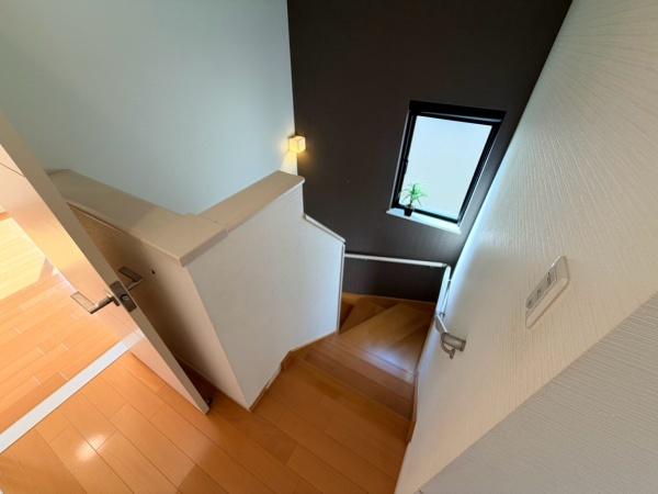 生駒市西松ケ丘の中古一戸建て