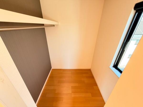 生駒市西松ケ丘の中古一戸建て