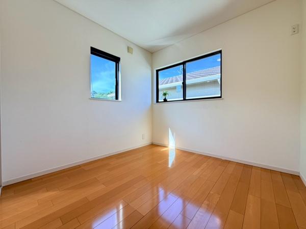 生駒市西松ケ丘の中古一戸建て