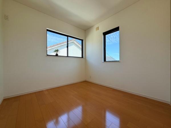 生駒市西松ケ丘の中古一戸建て