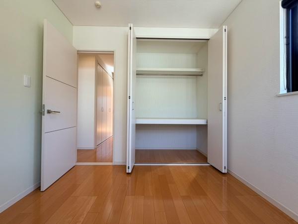生駒市西松ケ丘の中古一戸建て