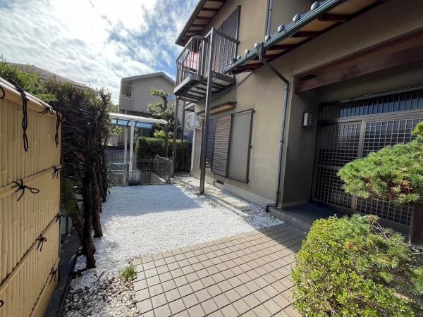 生駒市白庭台５丁目の中古一戸建て