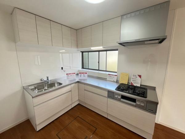 奈良市富雄元町１丁目の中古一戸建