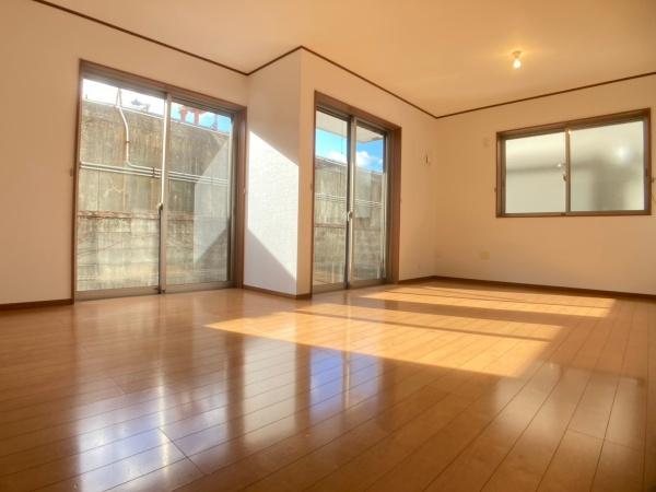 奈良市南肘塚町の中古一戸建
