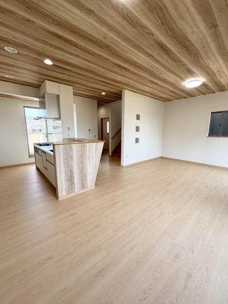 岡崎市戸崎町字藤狭の中古一戸建