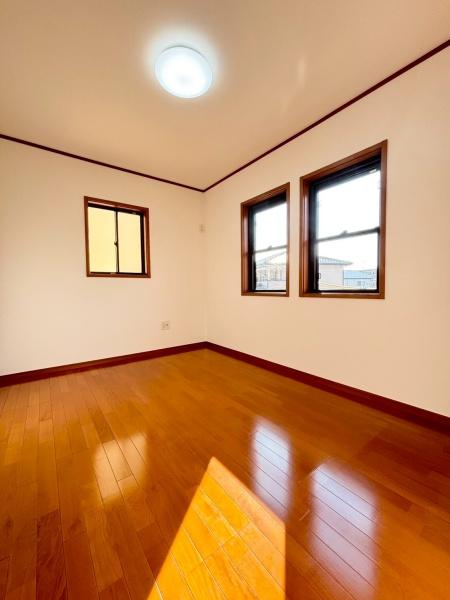 安城市里町１丁目の中古一戸建て
