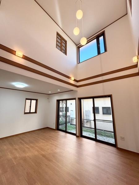 安城市里町1丁目