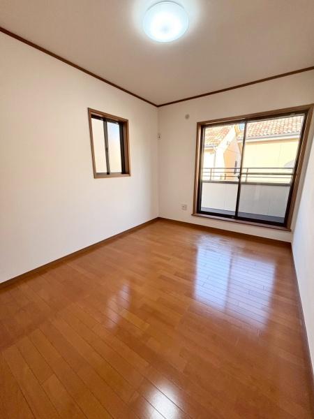 安城市里町１丁目の中古一戸建て